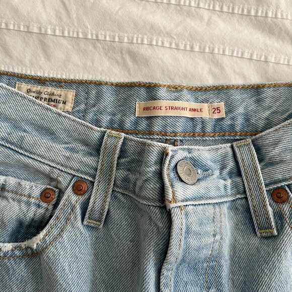Levi Ribcage Straight Ankle Jeans 25W - Picture 4 of 7